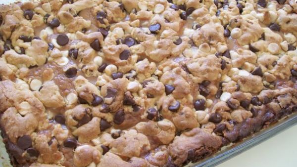 Chocolate Toffee Caramel Bars recipe