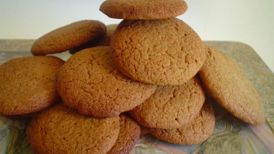 Soft Spicy Molasses Cookies recipe