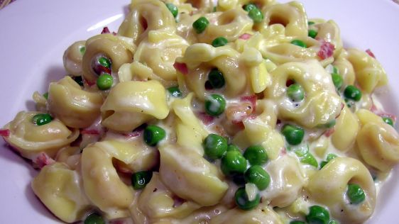 Tortellini Ai Formaggi With Prosciutto And Peas recipe