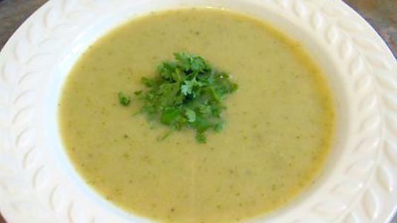 Hearty Low Fat Broccoli Soup recipe