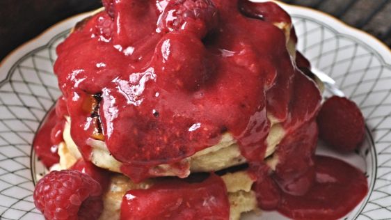 Peach Pancakes With Raspberry Sauce recipe