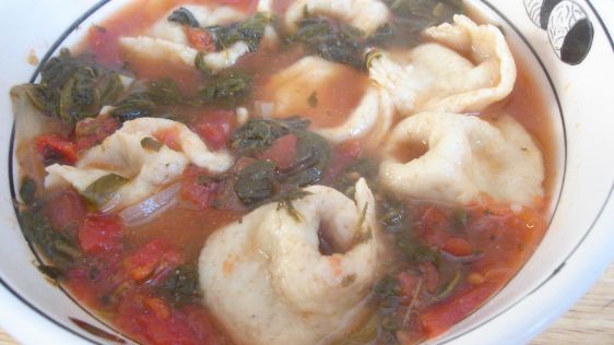 Quick Easy Tortellini Soup With Spinach And Tomatoes recipe