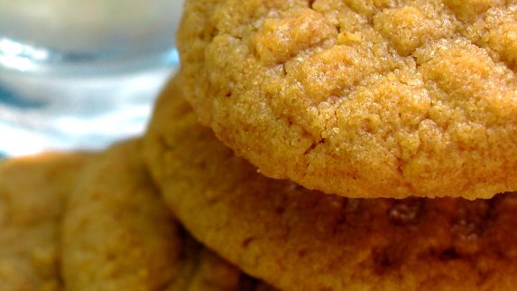 Glenda's Flourless Peanut Butter Cookies recipe