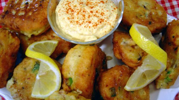 West Indies Fish Cakes With Curry Aioli recipe